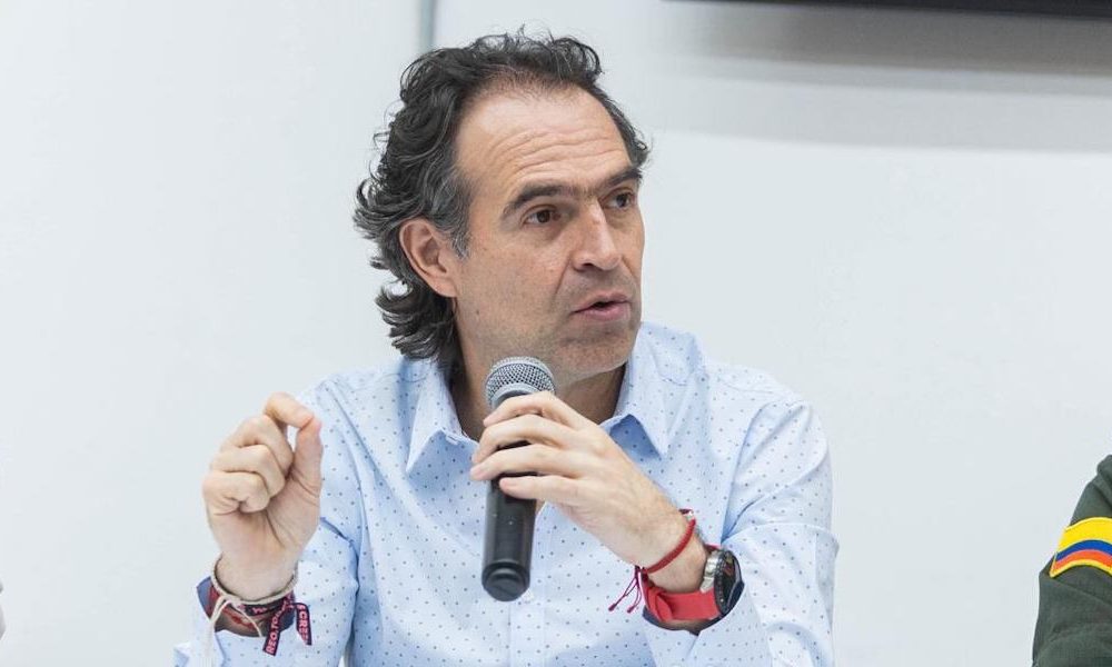 Fico Gutiérrez lidera ranking de alcaldes con mayor aprobación en Colombia, según encuesta de Invamer